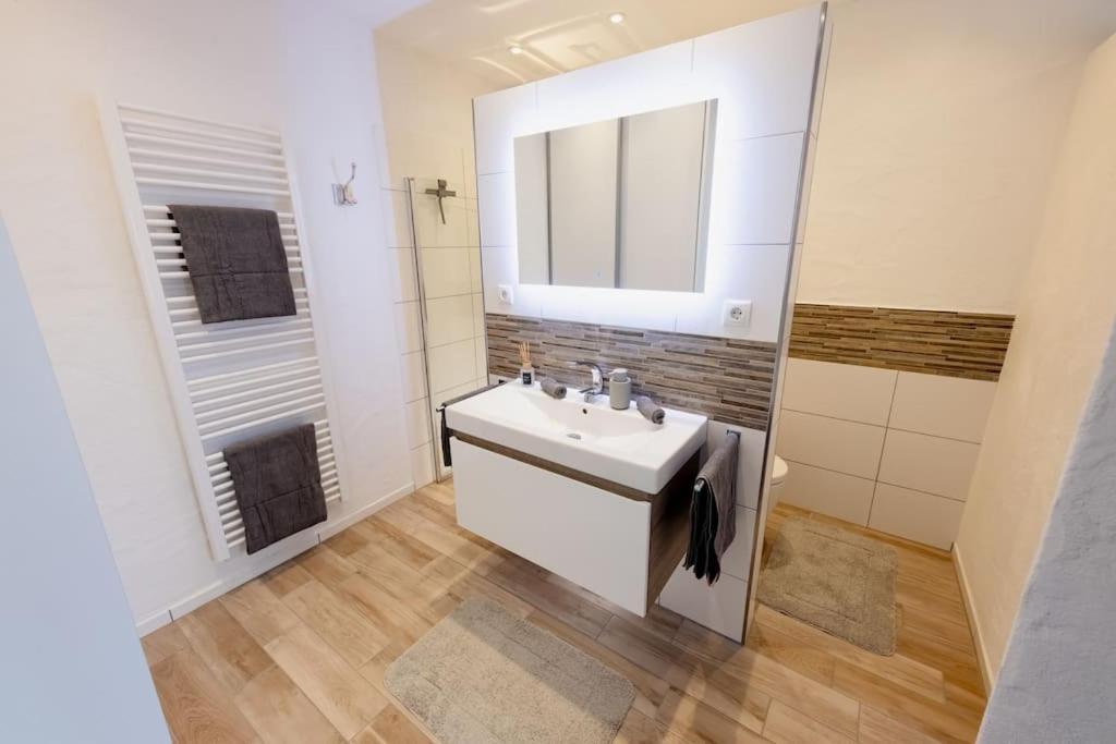 Racing-Apartment Herresbach Екстериор снимка